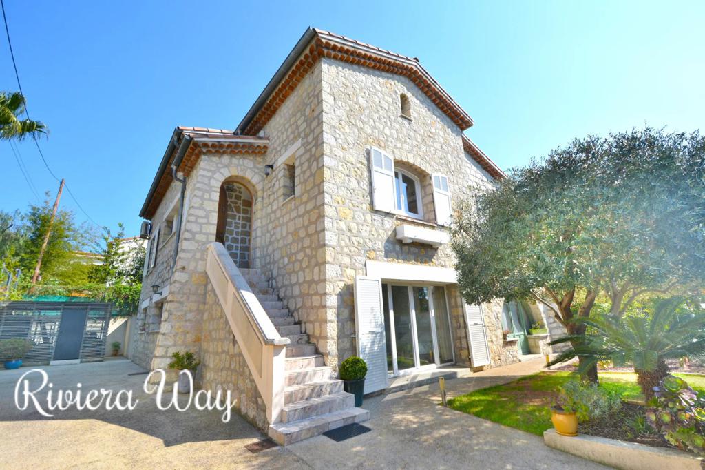 7 room villa in Juan-les-Pins, photo #2, listing #105868056