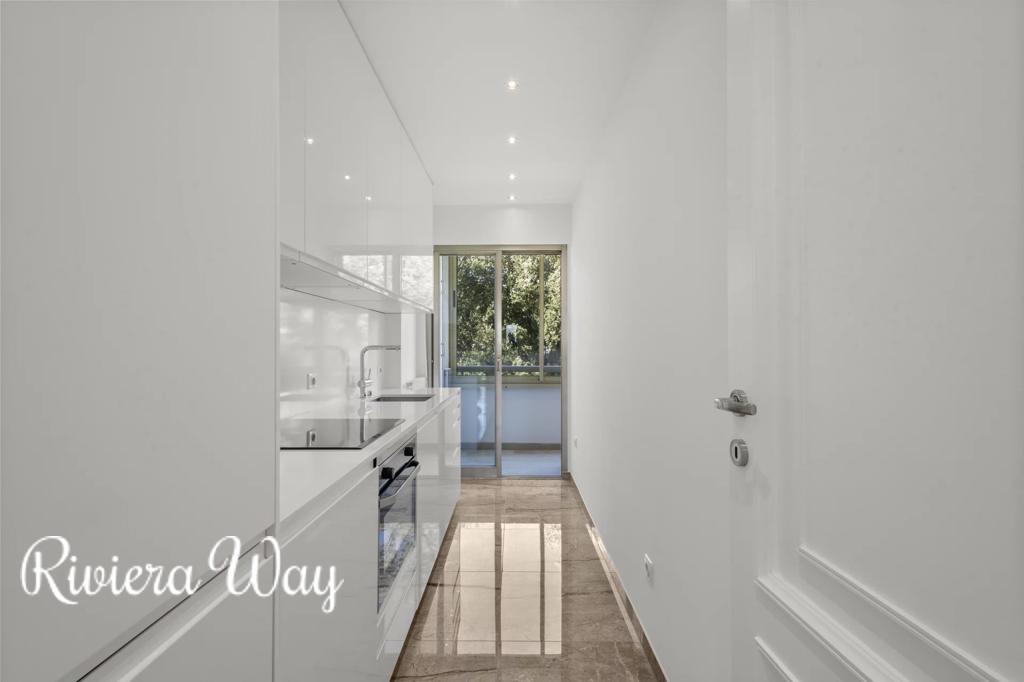 2 room apartment in Le Cannet, photo #8, listing #104028624