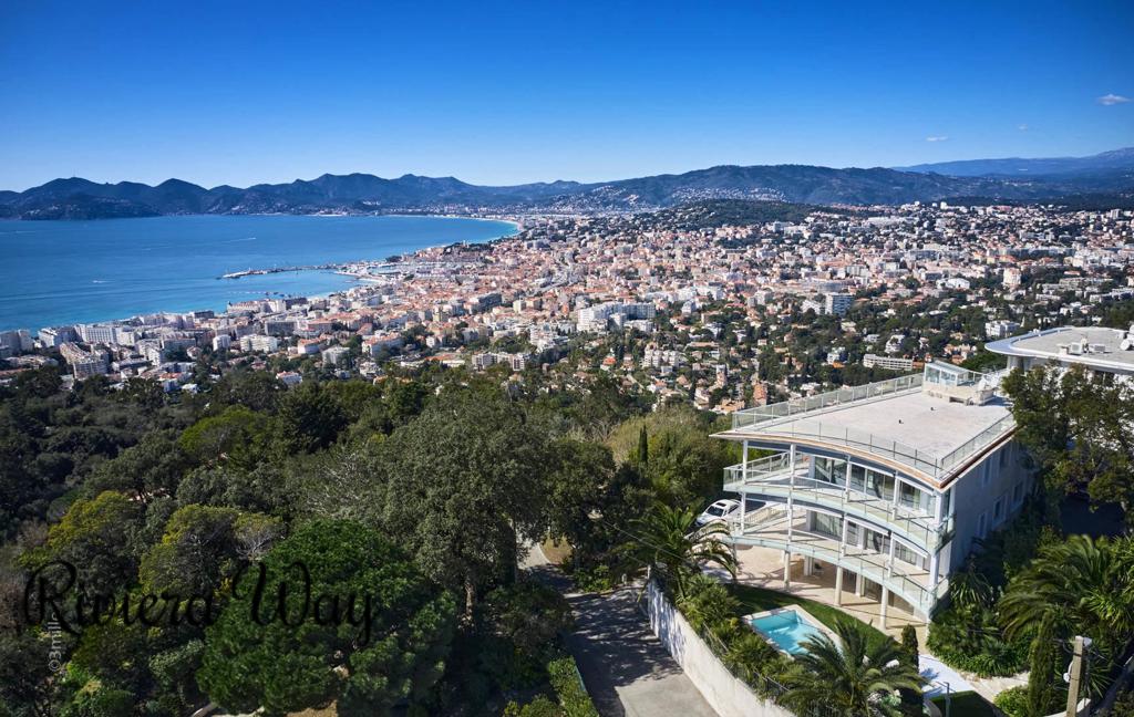 Villa in Cannes, photo #10, listing #93025842