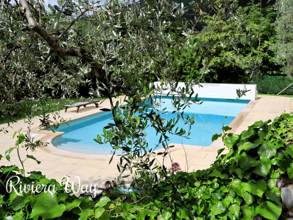 9 room villa in Chateauneuf-Grasse, photo #4, listing #102971148