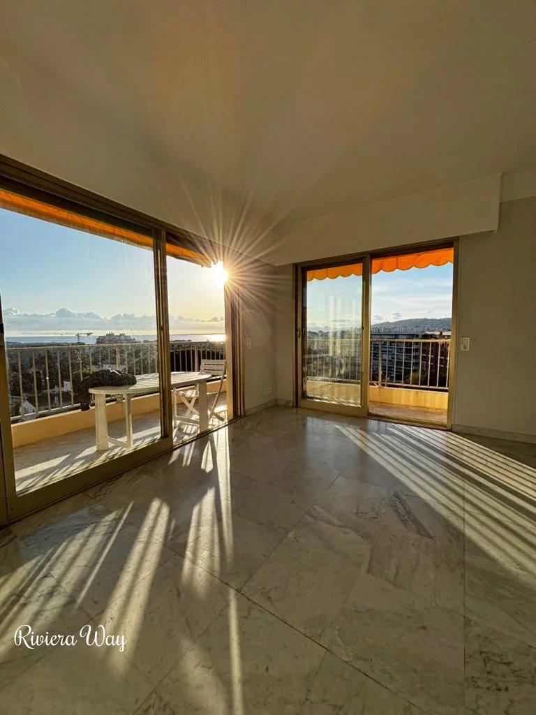 3 room apartment in Juan-les-Pins, photo #1, listing #105150570