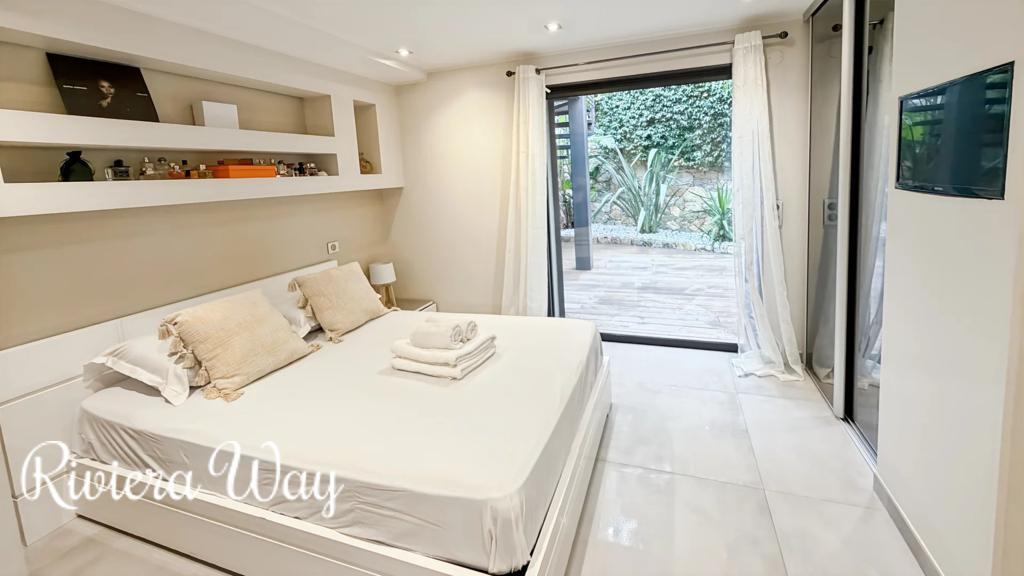 6 room villa in Mougins, photo #10, listing #105524706