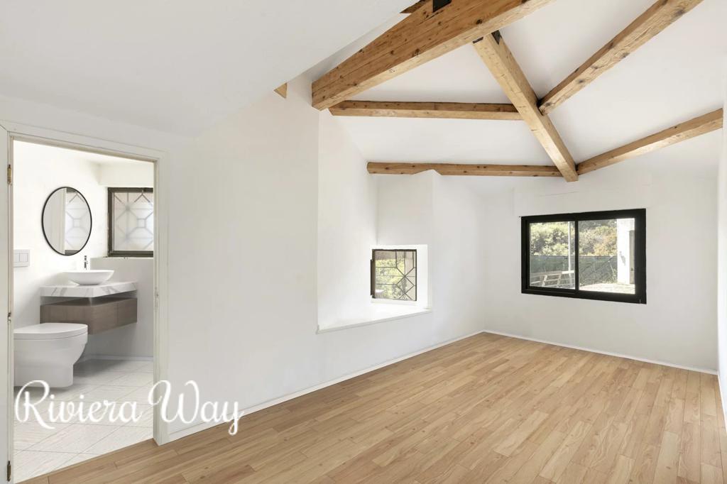 6 room villa in Biot, photo #9, listing #104355636
