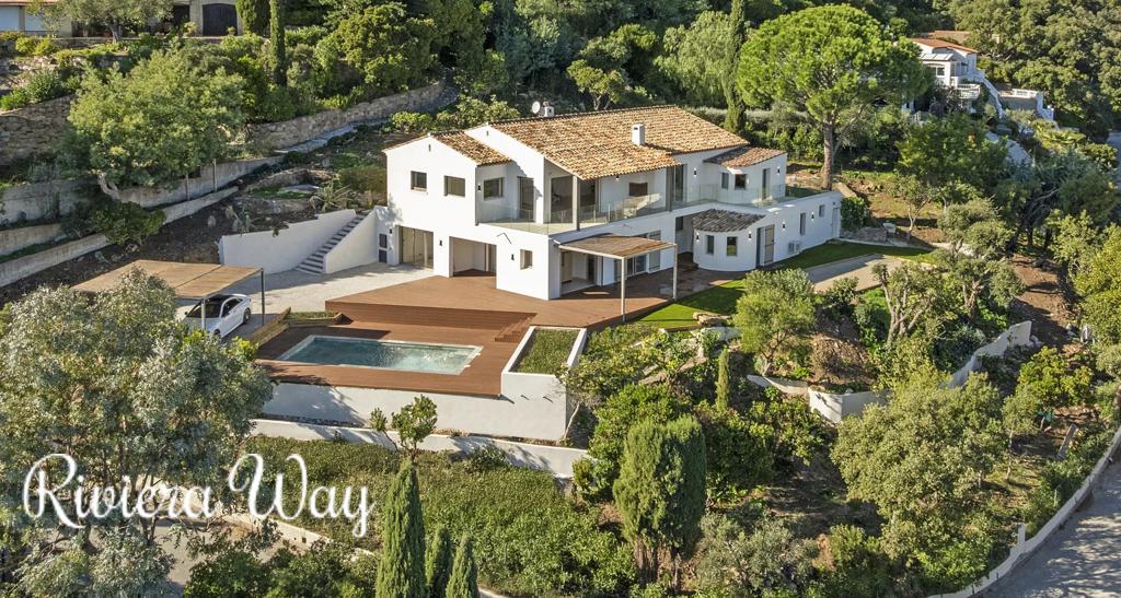 9 room villa in Cavalaire-sur-Mer, photo #5, listing #104652450