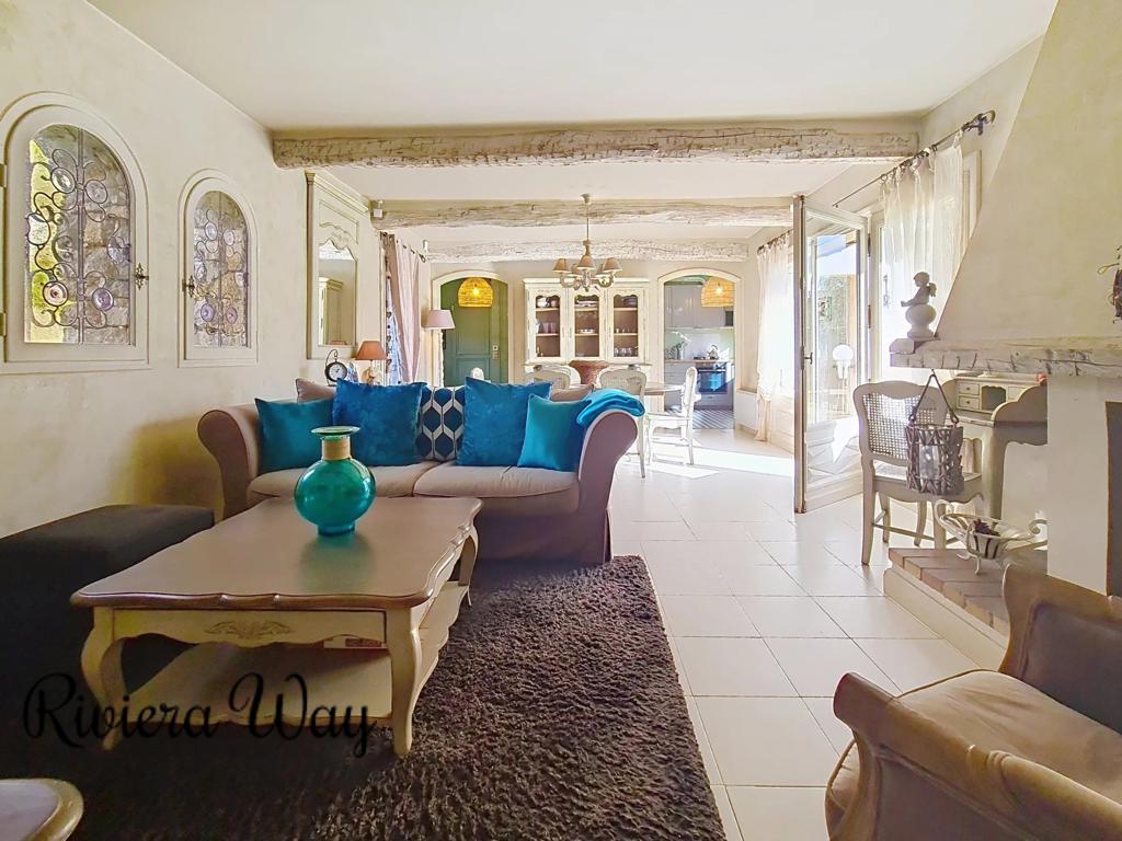 6 room villa in Mougins, photo #4, listing #101957478