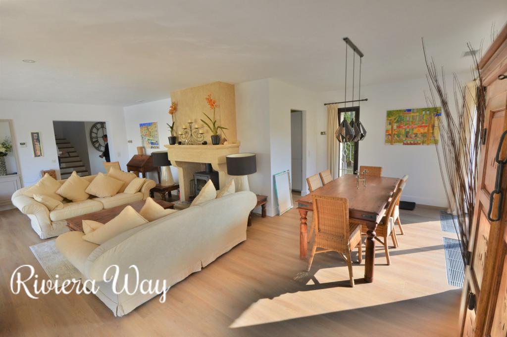 6 room villa in Cap d'Antibes, photo #9, listing #87461052