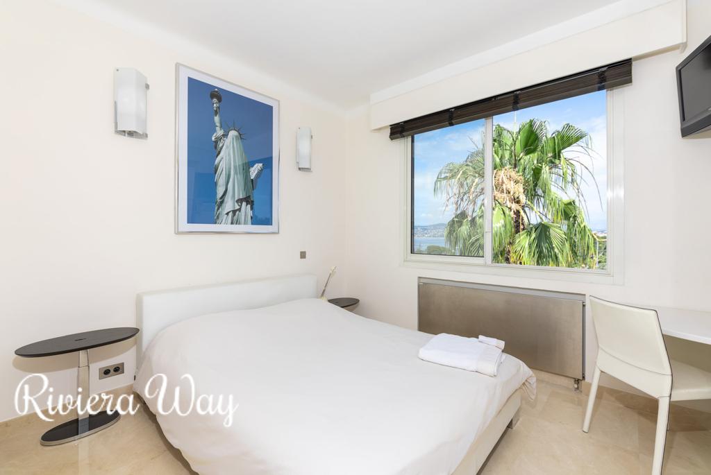 7 room villa in Cap d'Antibes, photo #10, listing #83825406