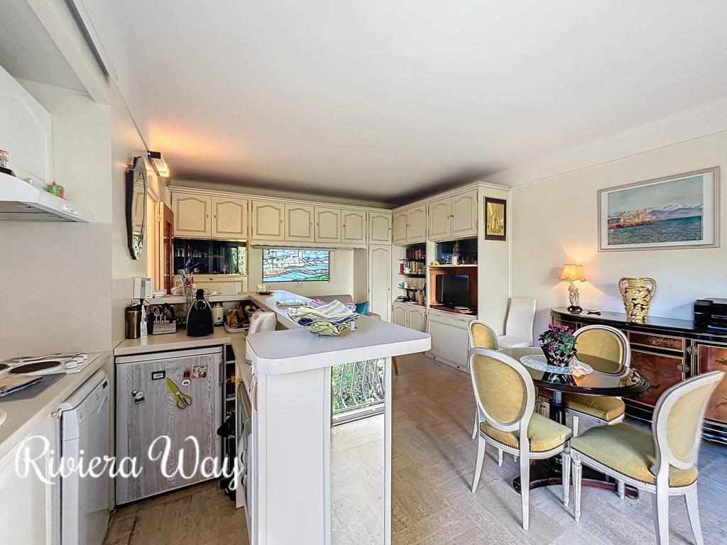 4 room villa in Cap d'Antibes, photo #4, listing #103210212