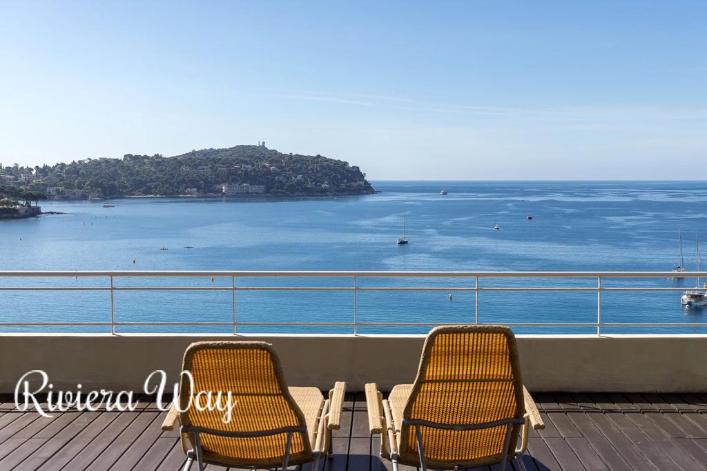 Apartment in Villefranche-sur-Mer, photo #4, listing #94287228