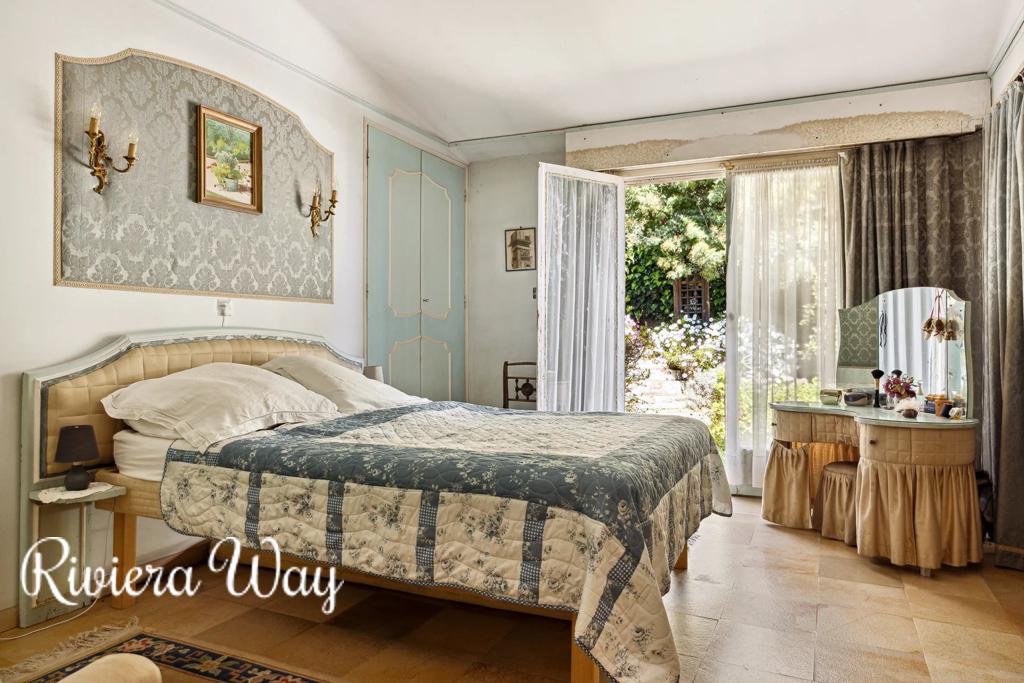 6 room villa in Vallauris, photo #2, listing #99493422