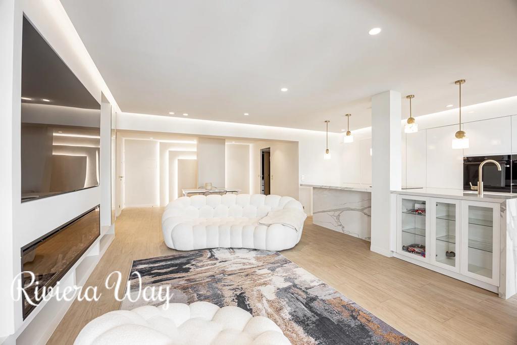 4 room apartment in Juan-les-Pins, photo #8, listing #103787922