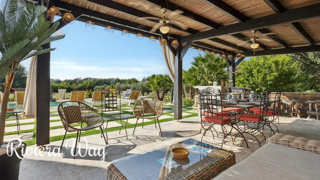 9 room villa in Les Arcs, photo #4, listing #107177196