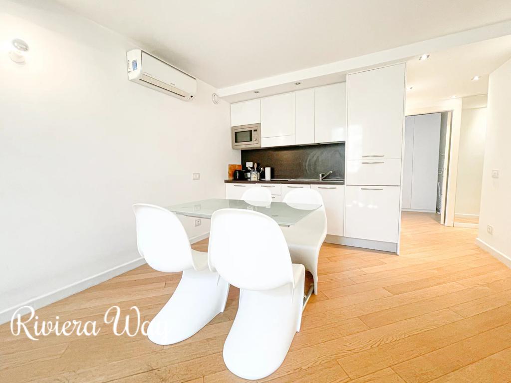 2 room apartment in Cannes, photo #5, listing #106248114