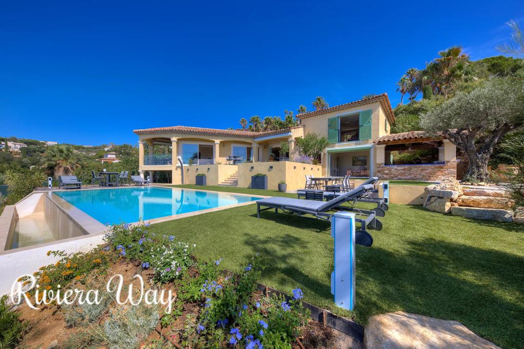 6 room villa in Sainte-Maxime, photo #10, listing #99878898