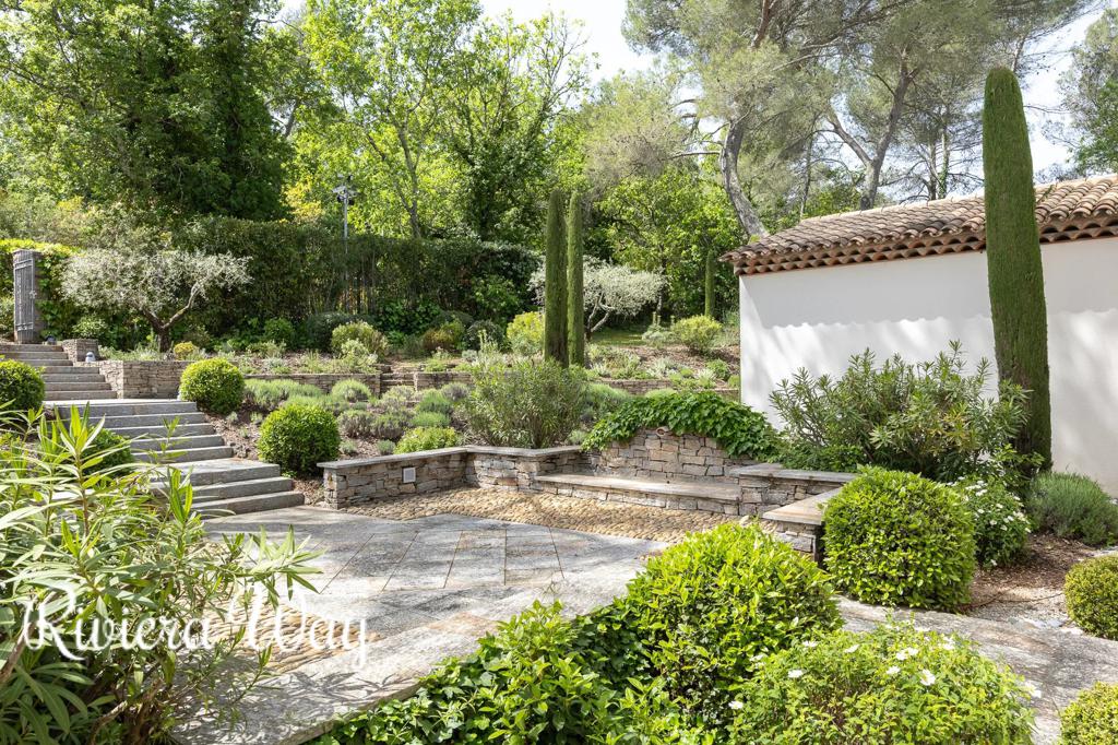 6 room villa in Fayence, photo #4, listing #102971190
