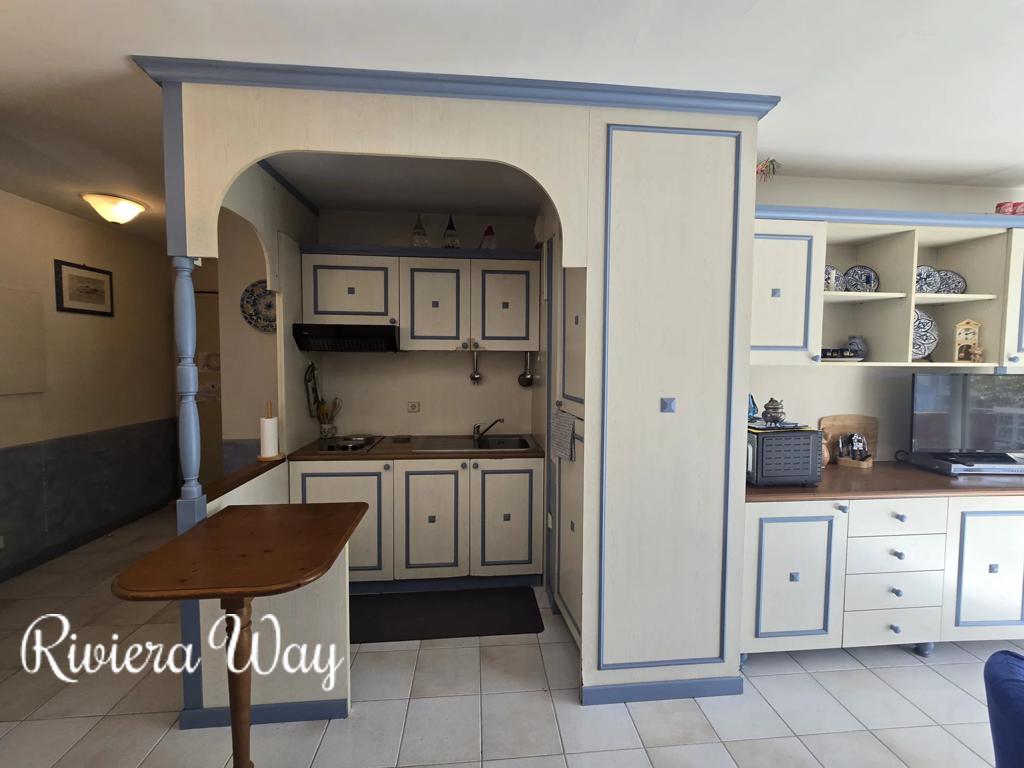 3 room apartment in Juan-les-Pins, photo #6, listing #105680400