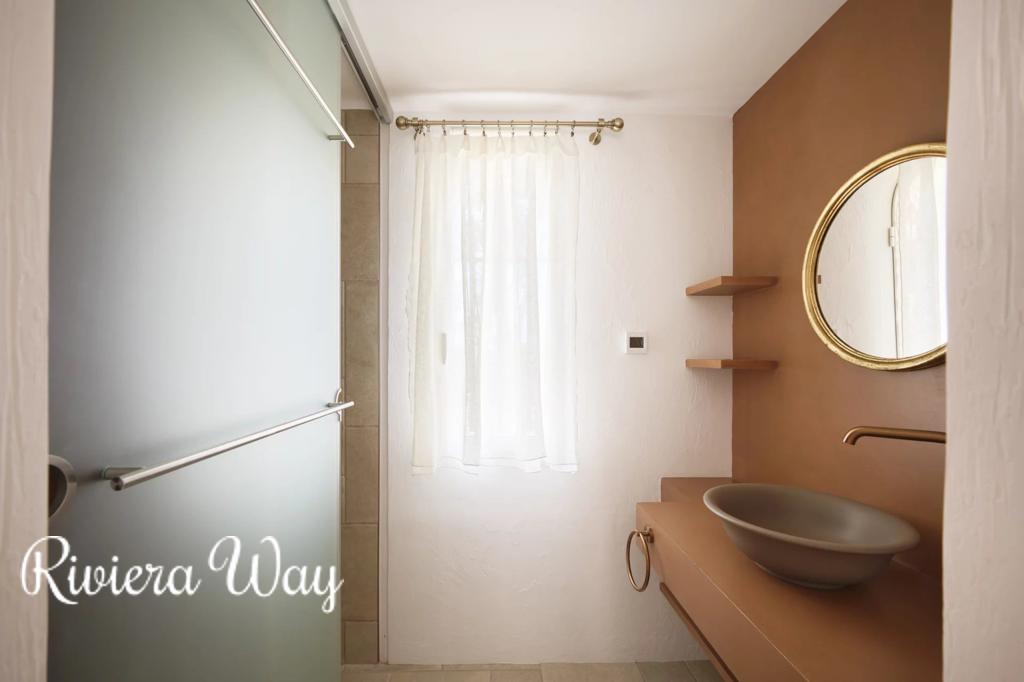 10 room villa in Cannes, photo #9, listing #105737940
