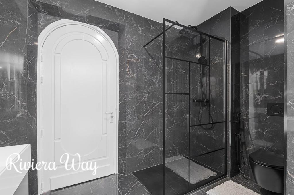 Villa in Mougins, photo #10, listing #103573218