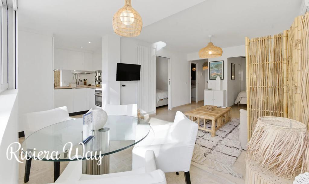 3 room apartment in Cannes, photo #3, listing #105884940