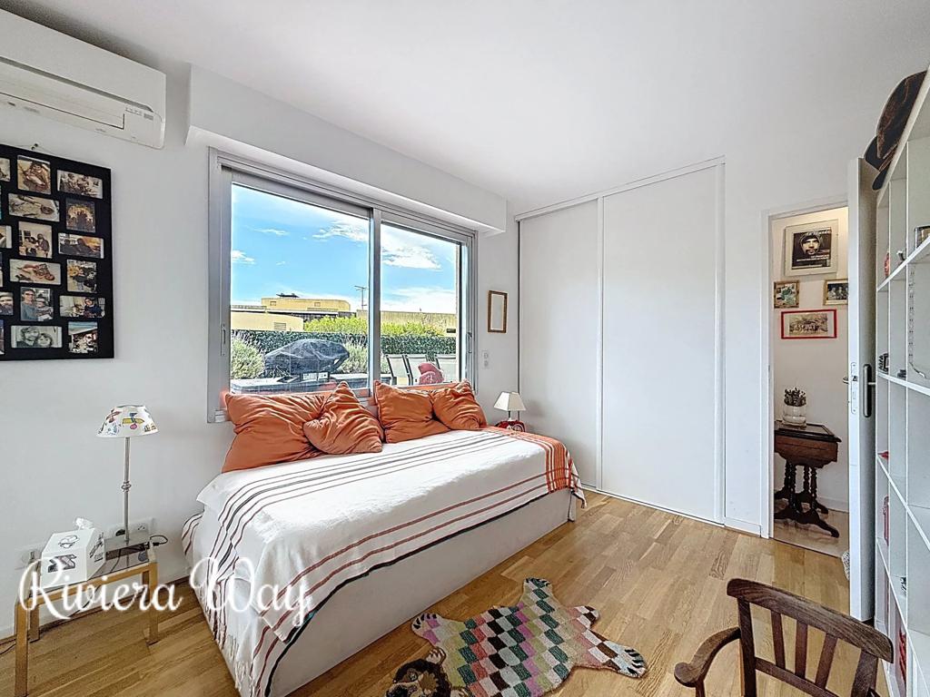 3 room apartment in Le Cannet, photo #6, listing #102995676