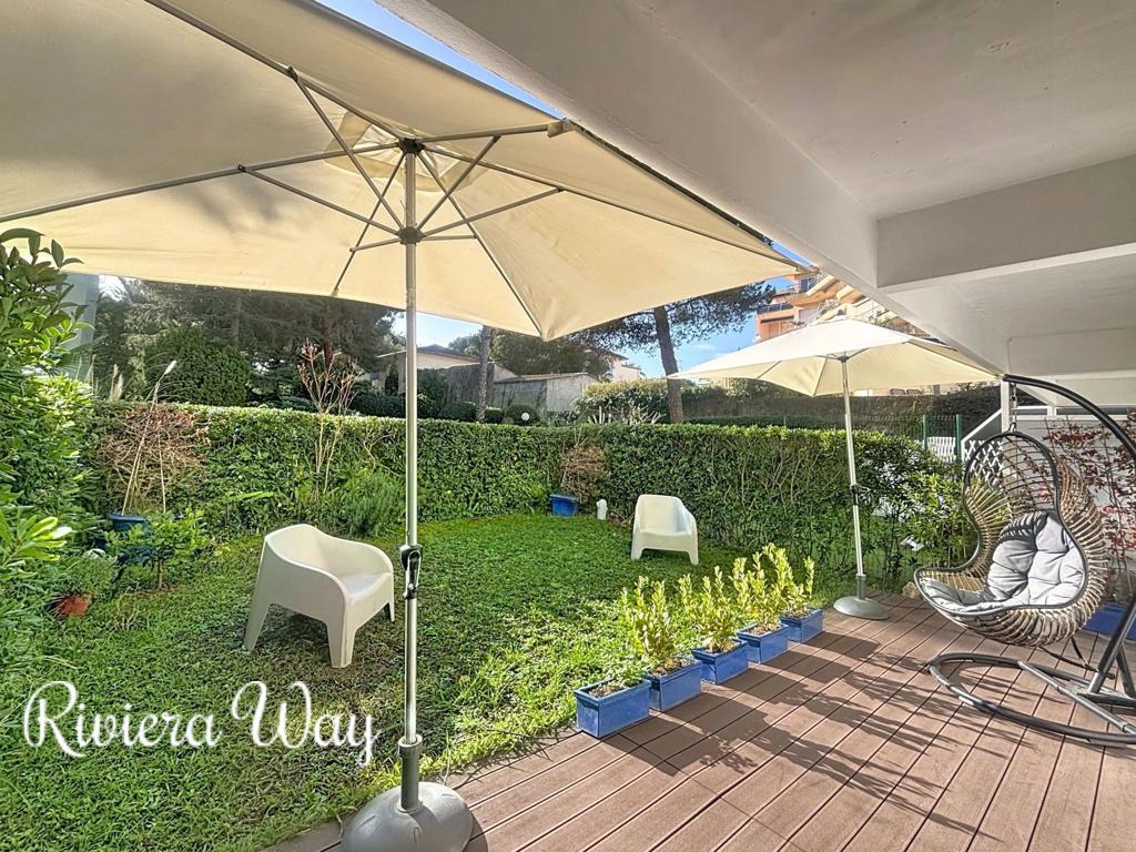 2 room apartment in Cap d'Antibes, photo #3, listing #105362166