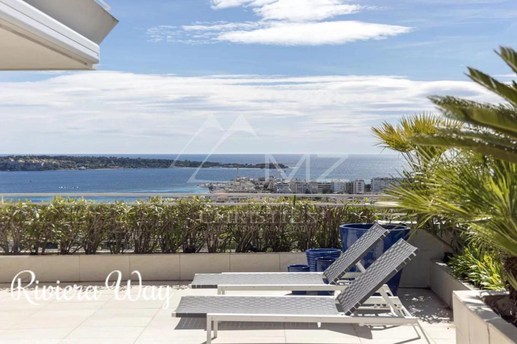 Apartment in Cannes, 165 m², photo #2, listing #94704120