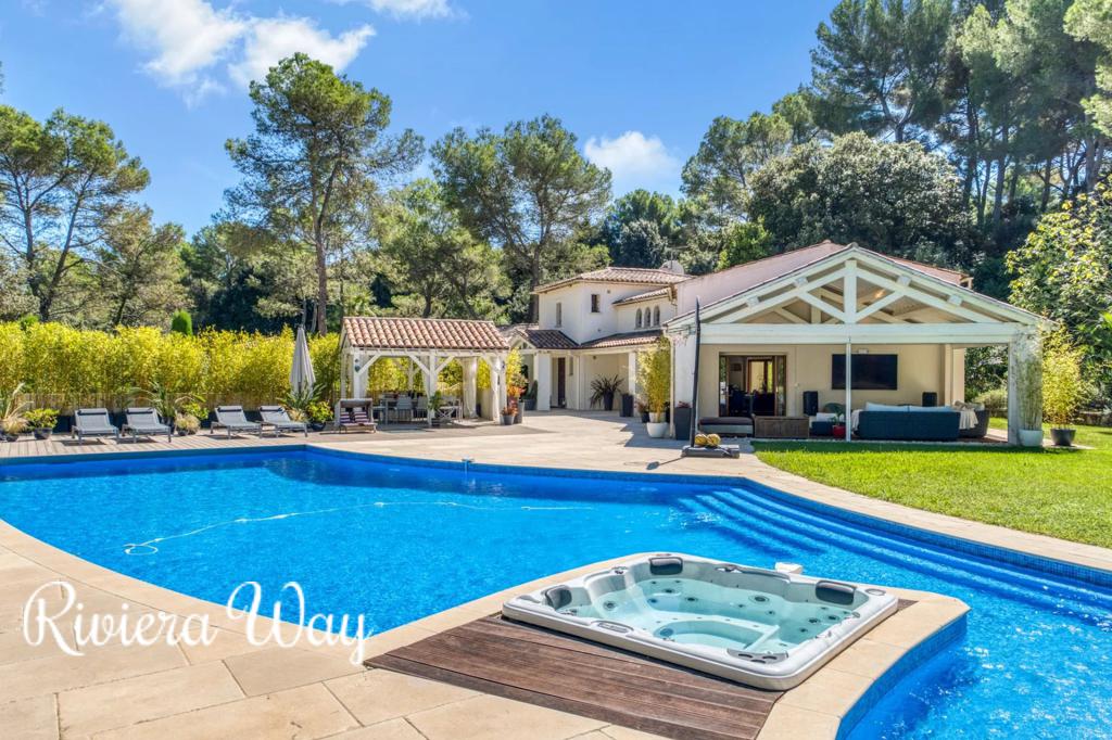 Villa in Mougins, photo #6, listing #100440144