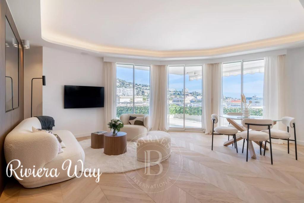 2 room apartment in Cannes, photo #5, listing #101671542