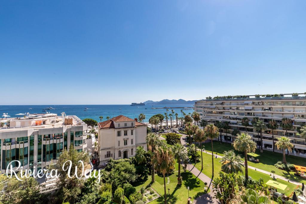 4 room apartment in Cannes, photo #3, listing #89609646