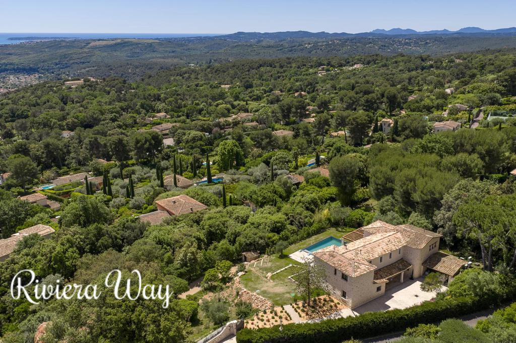 9 room villa in Saint-Paul-de-Vence, photo #3, listing #103085514