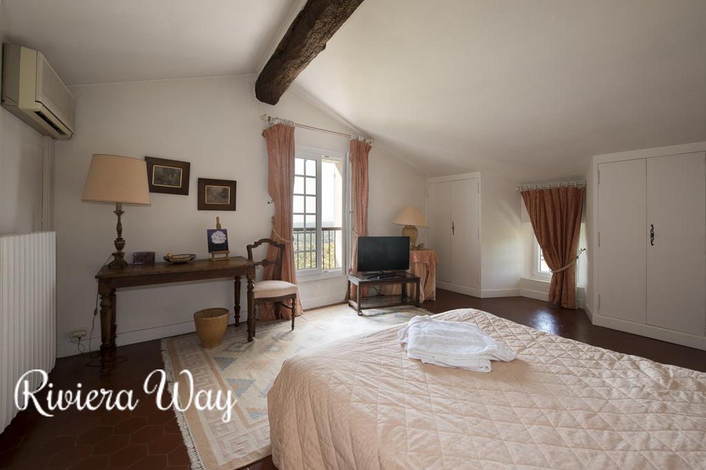 12 room villa in Grasse, photo #6, listing #82926816
