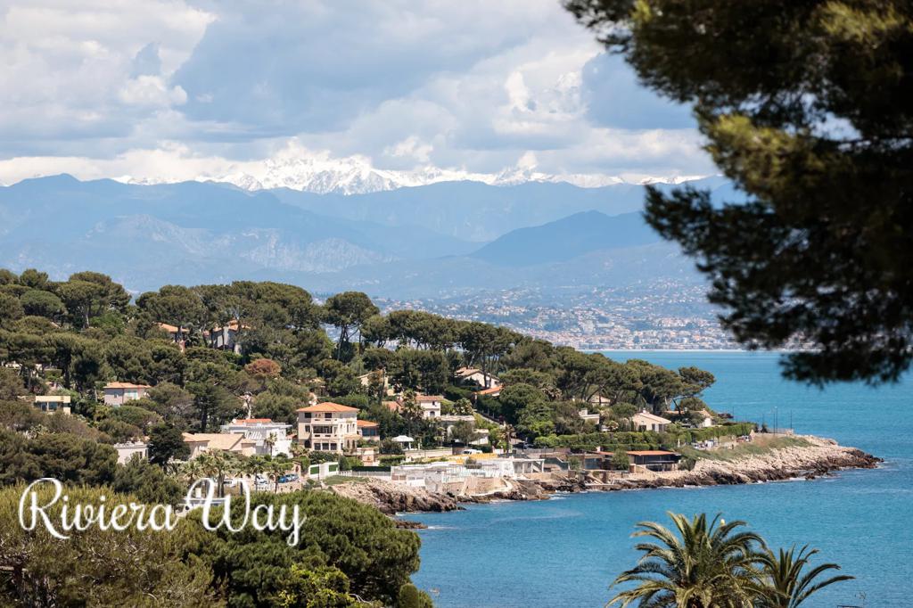 6 room villa in Cap d'Antibes, photo #1, listing #105973350