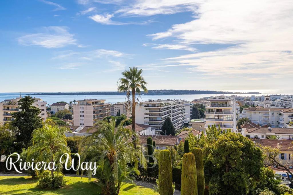 6 room apartment in Cannes, photo #10, listing #99717744