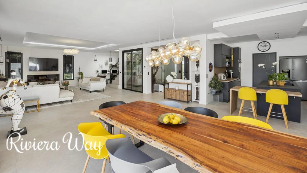 8 room villa in Roquefort-les-Pins, photo #6, listing #106276338