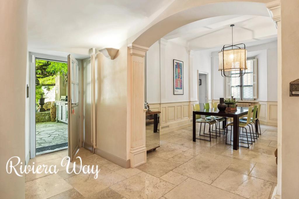 9 room villa in Figanières, photo #6, listing #103689684