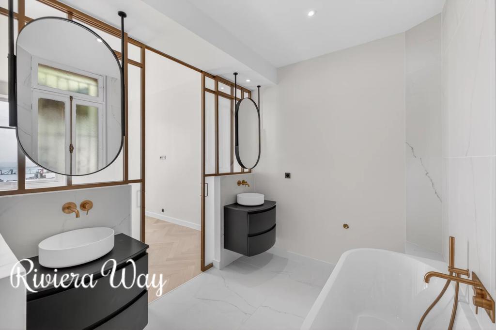 4 room apartment in Beaulieu-sur-Mer, photo #9, listing #106523718