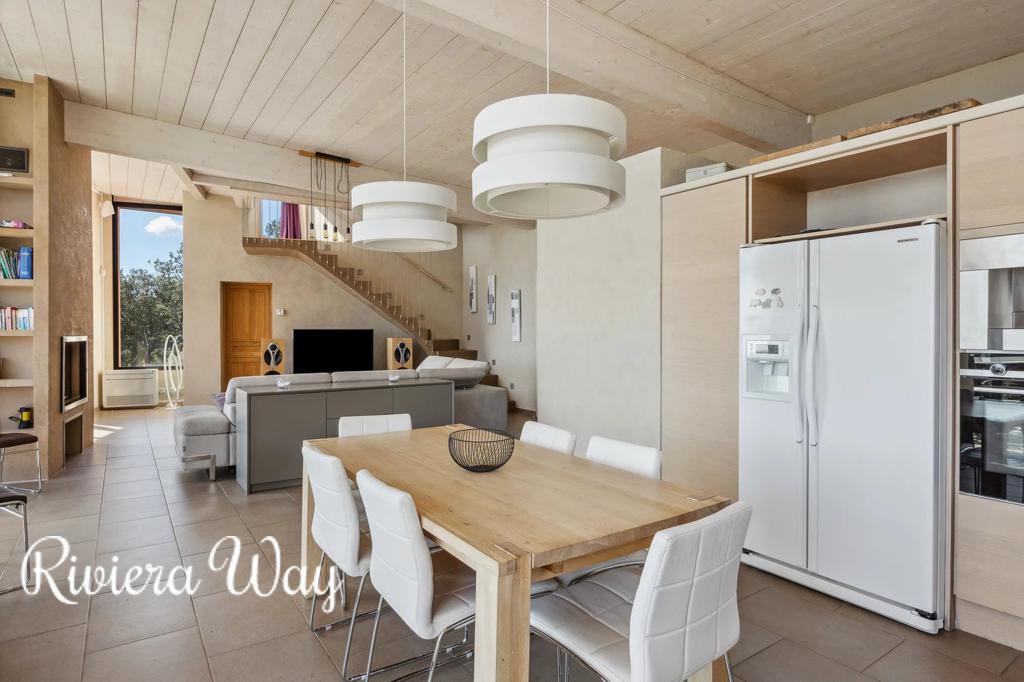 7 room villa in Fayence, photo #4, listing #99823416