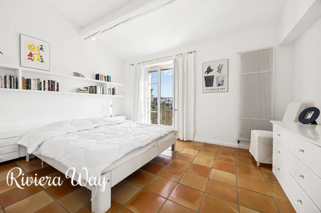 6 room villa in Fayence, photo #8, listing #105660702