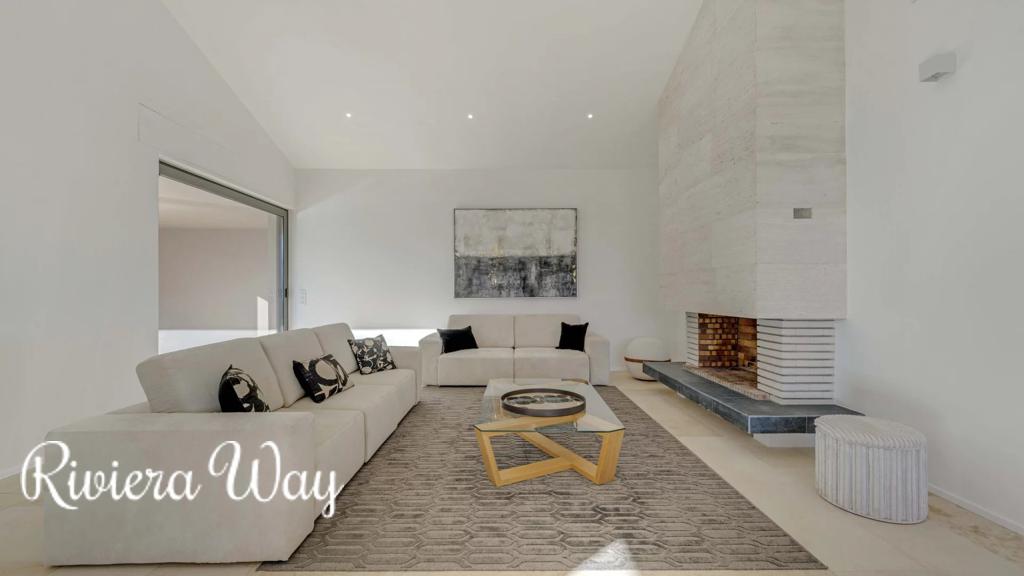 10 room villa in Grimaud, photo #10, listing #100155006