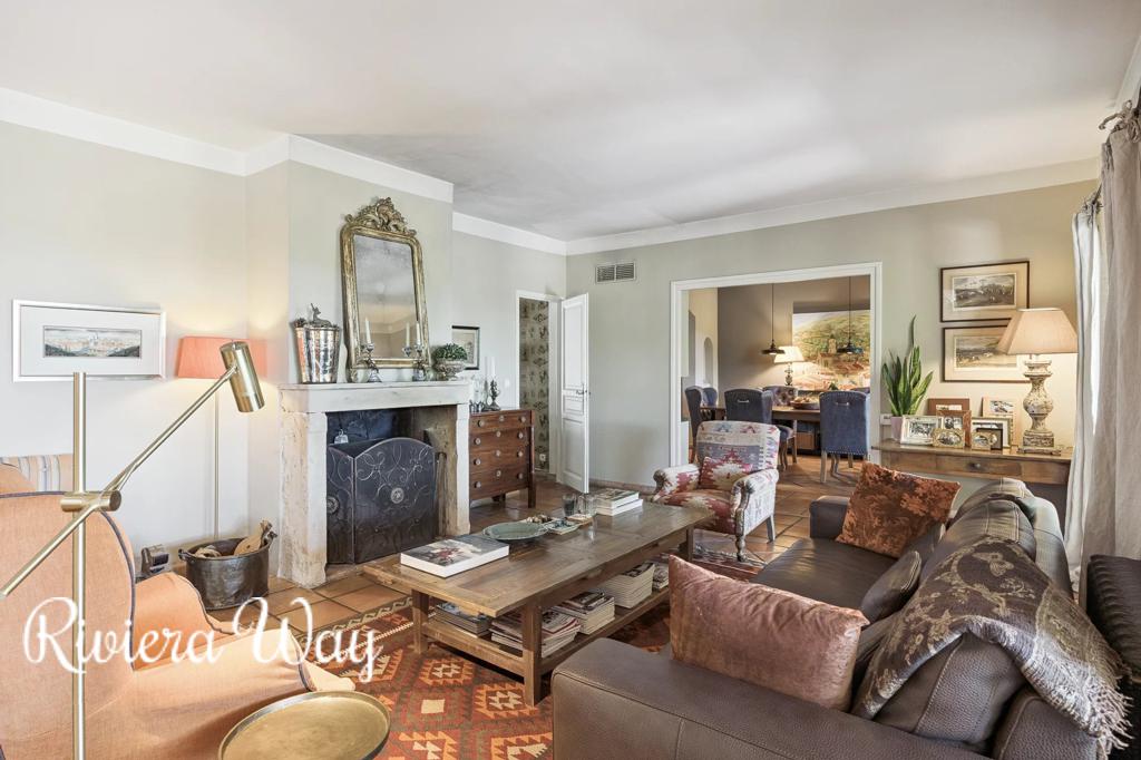 12 room villa in Flayosc, photo #5, listing #103387116