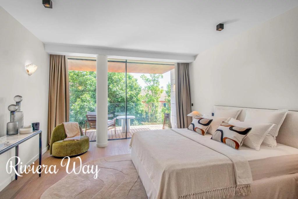 6 room villa in Villefranche-sur-Mer, photo #8, listing #107177280