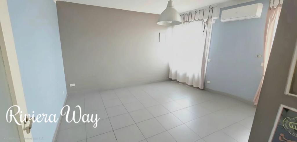 5 room apartment in Cannes, photo #5, listing #106789158
