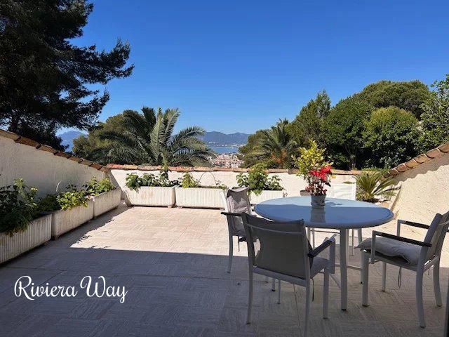 5 room villa in Cannes, photo #4, listing #103207902