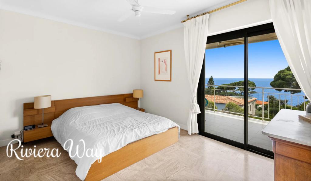 3 room apartment in Cannes, photo #7, listing #106444170