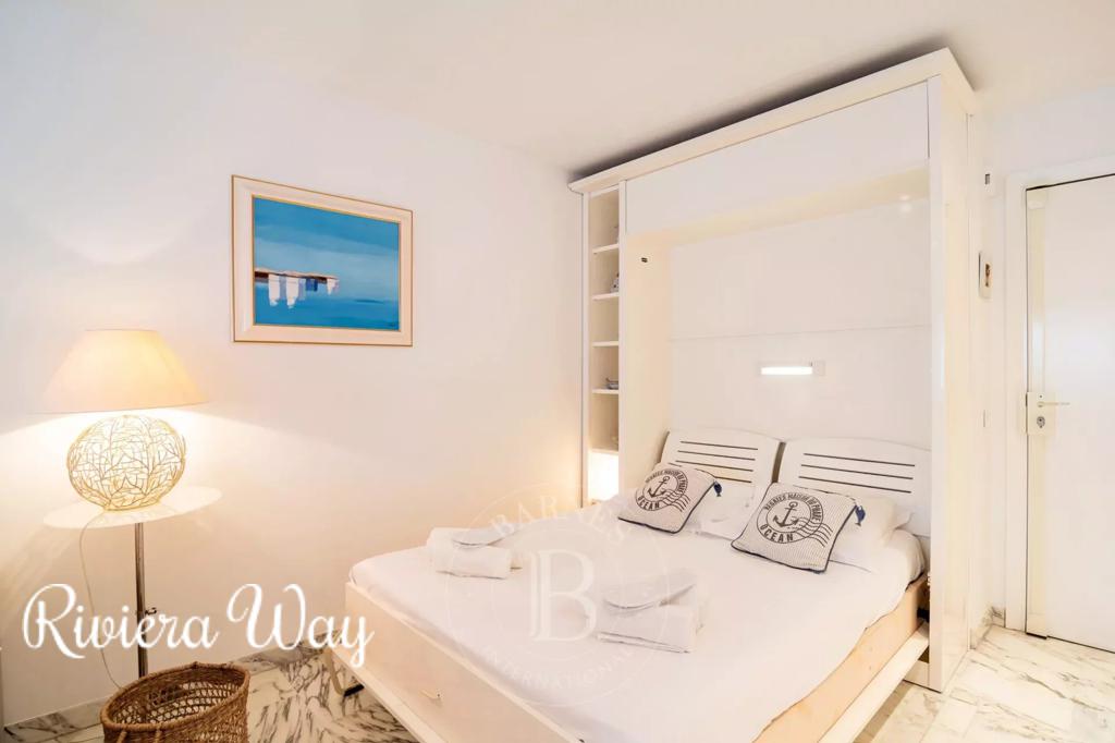 1 room apartment in Cannes, photo #2, listing #100129680