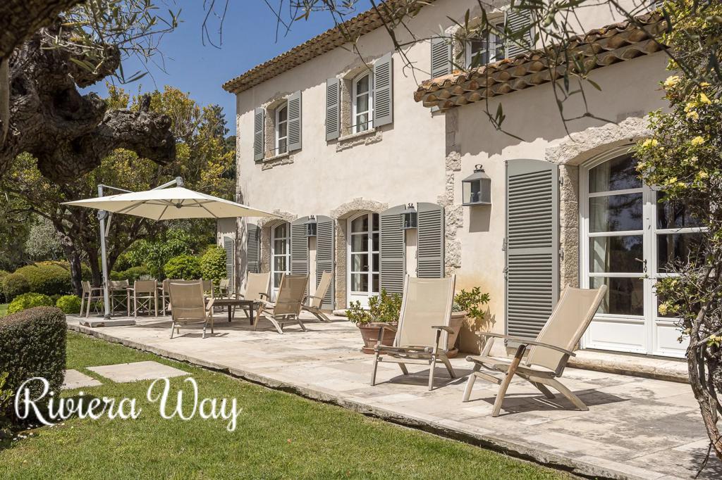 8 room villa in La Colle-sur-Loup, photo #4, listing #102989544