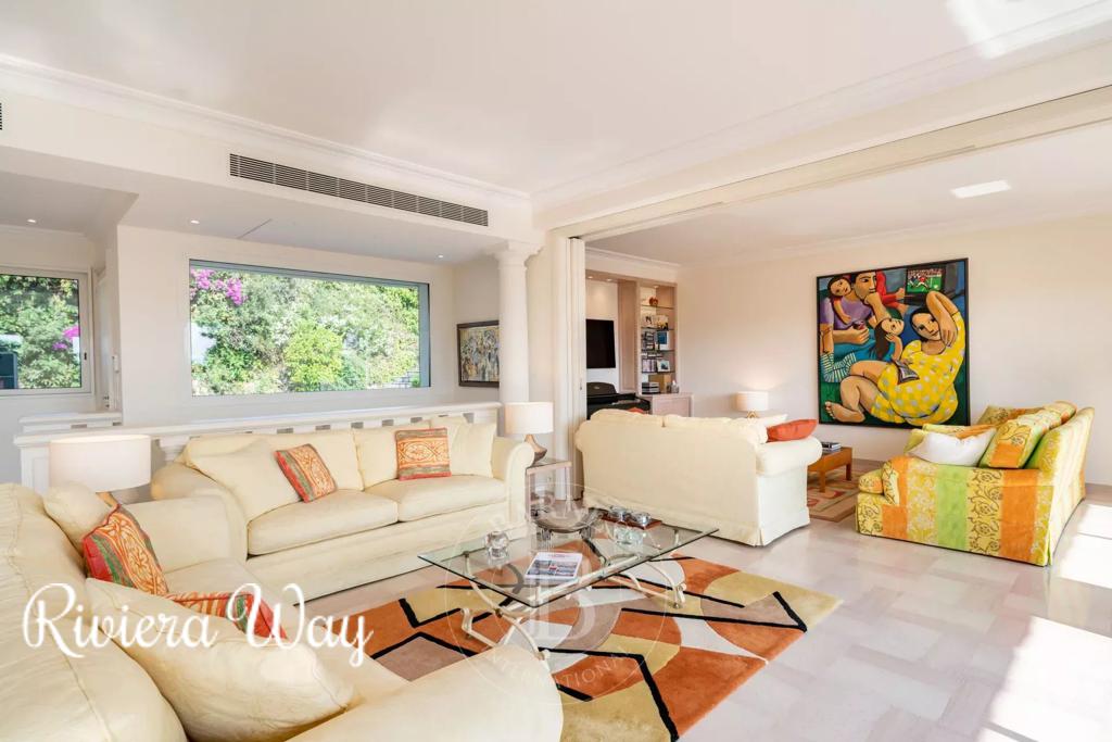 7 room villa in Cap d'Antibes, photo #7, listing #95214000