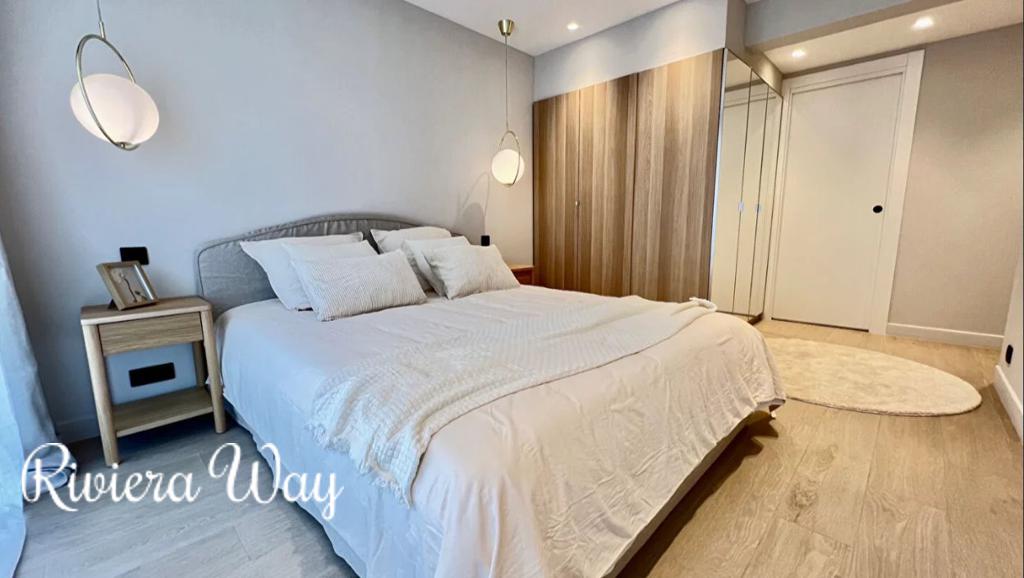 3 room apartment in Antibes, photo #2, listing #103465950