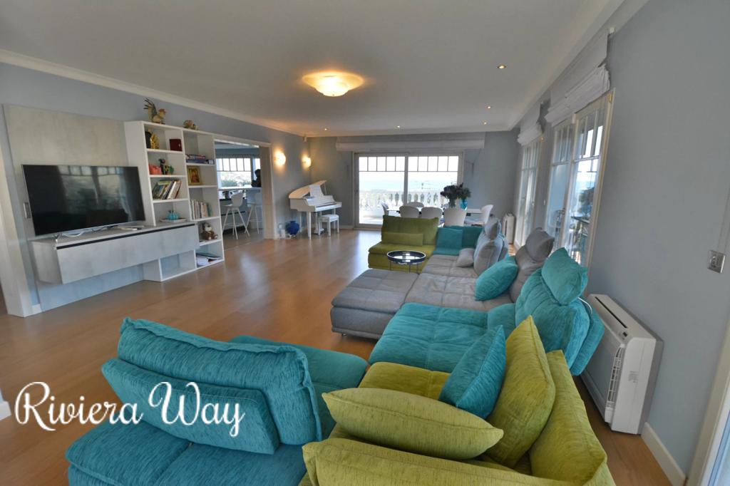 4 room villa in Cap d'Antibes, photo #9, listing #82484556
