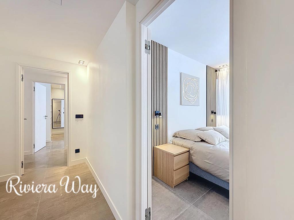 4 room apartment in Le Cannet, photo #6, listing #103387200